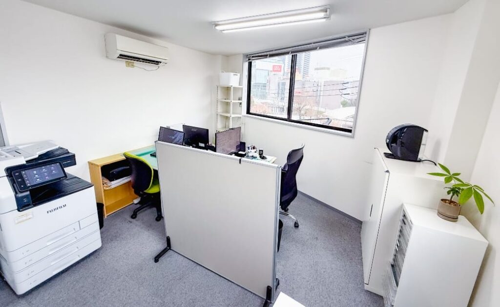 写真：事務所内観
